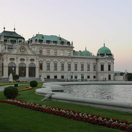 Ferienwohnung Am Hauptbahnhof Виена Екстериор снимка